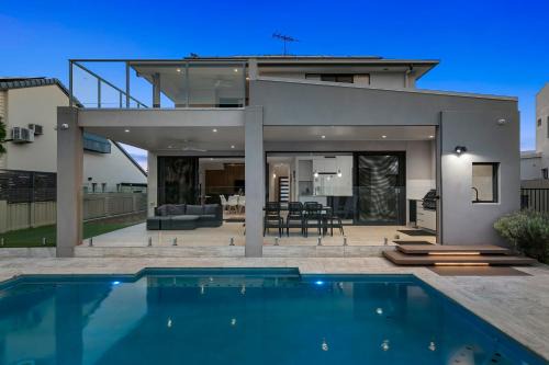 Bongaree House | Sunset Shores