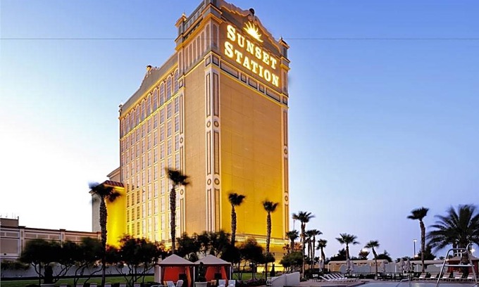 Whitney Ranch Hotel | Sunset Station Hotel & Casino