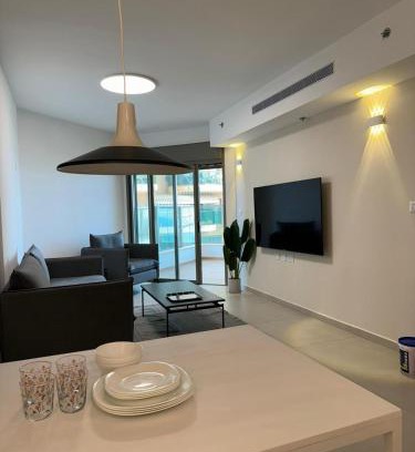 Ashkelon Apartment | Sunset suite - step from the beach
