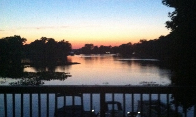 North Webster House | Sunset View, 2 Story Lake Home, 4br, 2bth, Sleeps 12 Comfortably