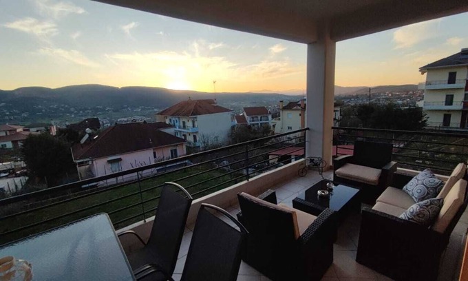 Ioannina Apartment | Sunset View