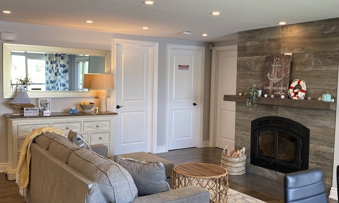 Kirkfield Cottage | Sunset Views