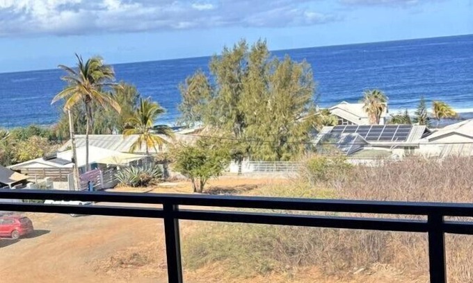 Trois-Bassins House | Sunset - Waterfront