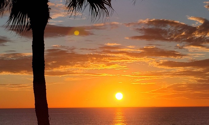 South Oceanside House | Sunsets and Ocean Views in Perfect Family Getaway