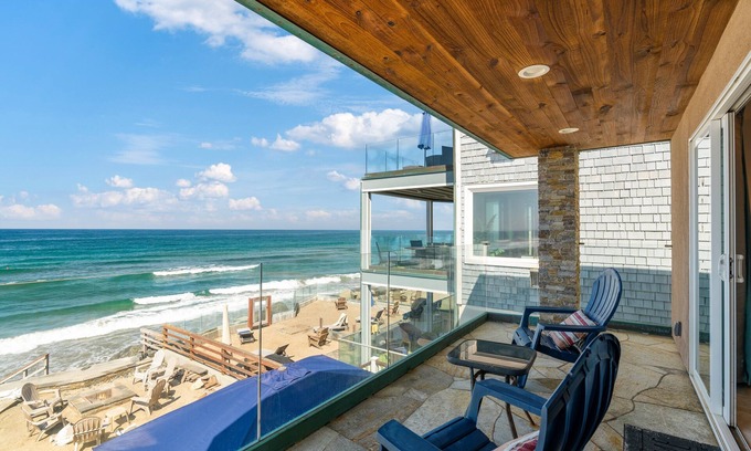 South Oceanside House | Sunsets at the Beach House - Private Beach - Oceanfront