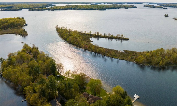 Bracebridge Apartment | Sunsets Over Muskoka