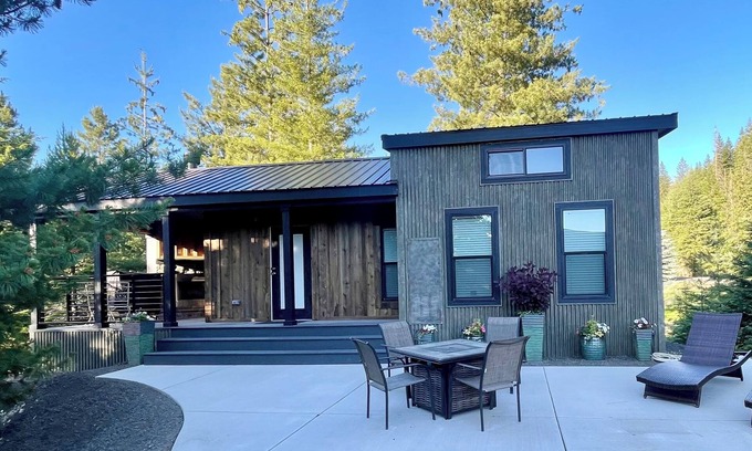 Harrison Cabin | Sunsets! Trails! Nature! Meadows! Creeks! Explore 47 Acres!n