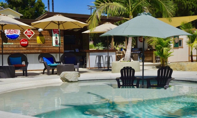 Fallbrook House | Sunshine and privacy in a resort style setting with pool/jacuzzi and outdoor bar