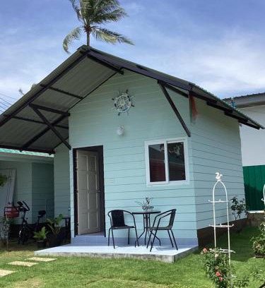 Rawai House | Sunshine bungalow