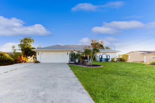 Port Charlotte House | Sunshine Hideaway