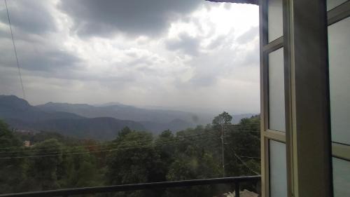 Shimla Bed & Breakfast | Sunshine Hills View B&B
