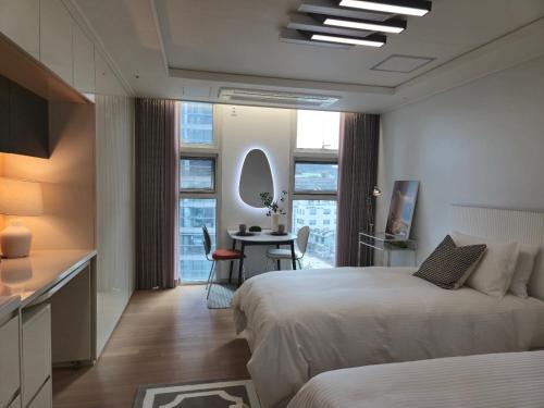 Namyeong-dong Apartment | Sunshine house