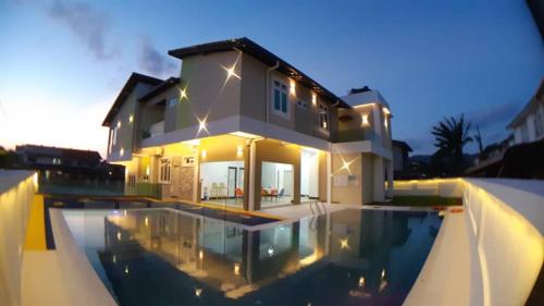 Taman Intan House | Sunshine Lodge