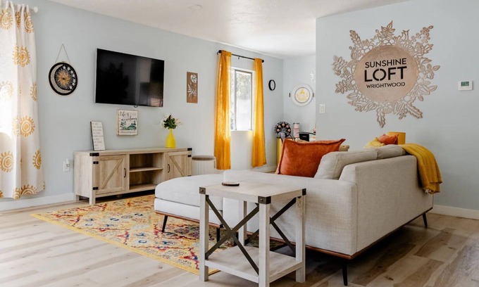 Wrightwood Apartment | Sunshine Loft in downtown Wrightwood! Close to Ski Resort with amazing views!