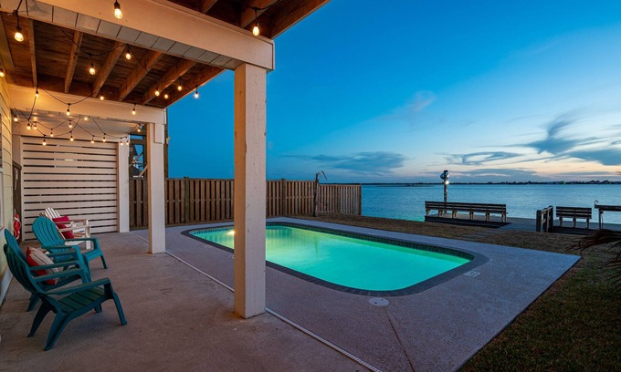 Rockport House | Sunshine Retreat - Waterfront Home Heated Pool & Private Lighted Fishing Pier