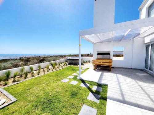 St. Helena Bay House | Sunshine Sally