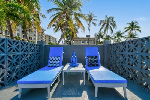 Palm Beach Shores Apartment | Sunshine shores boutique apartments