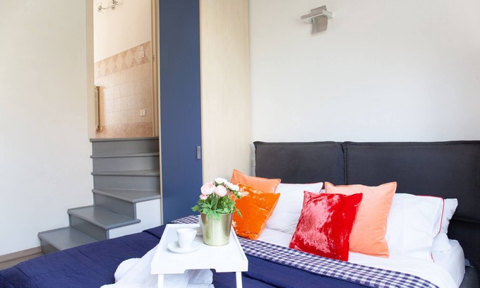 Simonetta Apartment | Sunshine Sunbeam