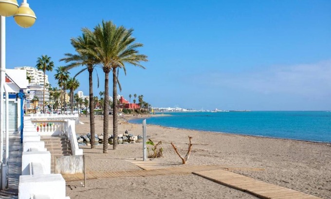 Carihuela Apartment | Sunstay Dream Flat I Carihuela Beach Torremolinos