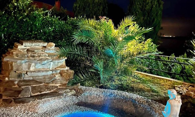 Koper Apartment | Sunvilla - SeaTale with private heated massage spa