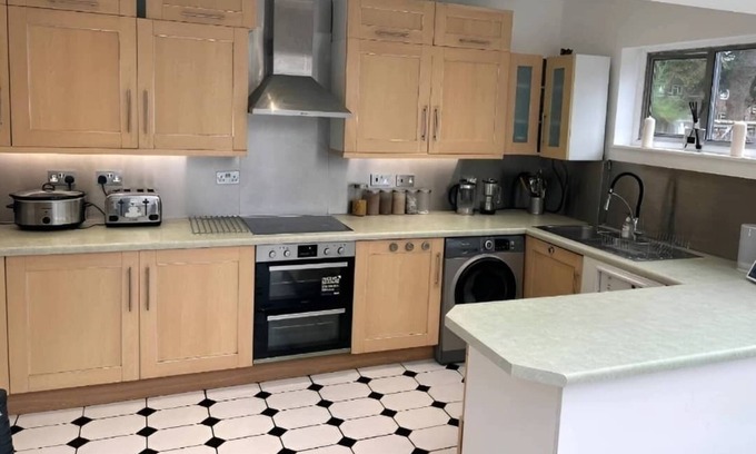 Streatham Hill Apartment | SUPER! 1-Bedroom Apartment in Thornton T1