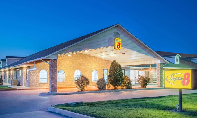 Vinita Hotel | Super 8 by Wyndham Big Cabin/Vinita Area