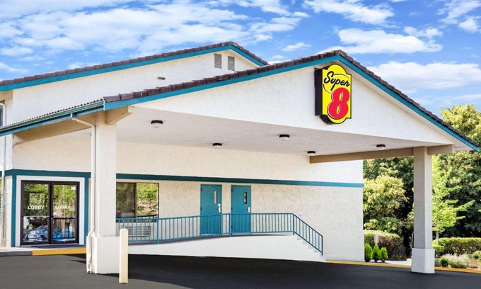 West Hills Hotel | Super 8 by Wyndham Bremerton