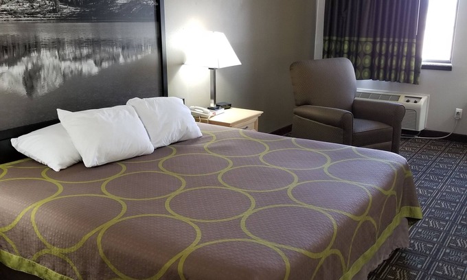 Fort Collins Hotel | Super 8 by Wyndham Fort Collins