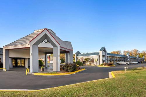 Garysburg Hotel | Super 8 by Wyndham Garysburg/Roanoke Rapids