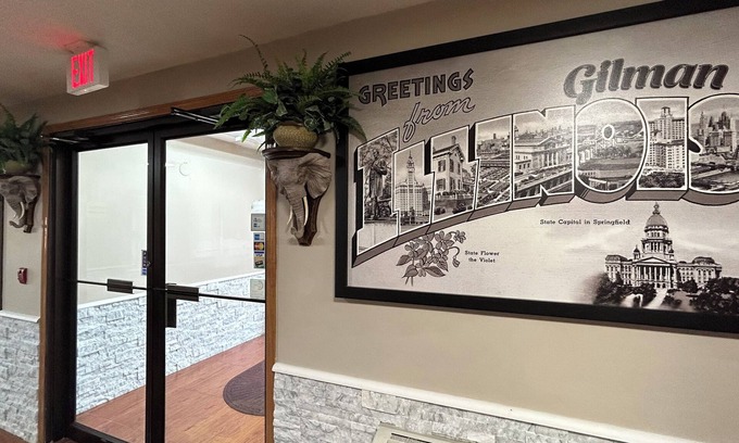 Gilman Hotel | Super 8 by Wyndham Gilman