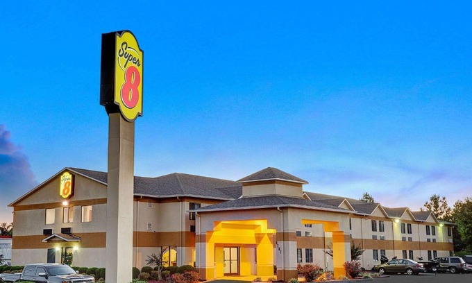 Hernando Hotel | Super 8 by Wyndham Hernando