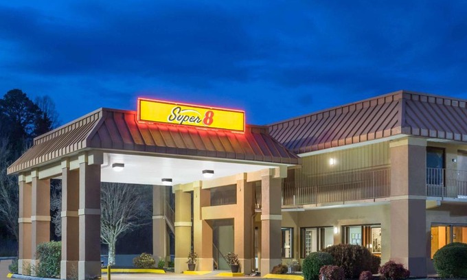 Powell Hotel | Super 8 by Wyndham Knoxville North/Powell