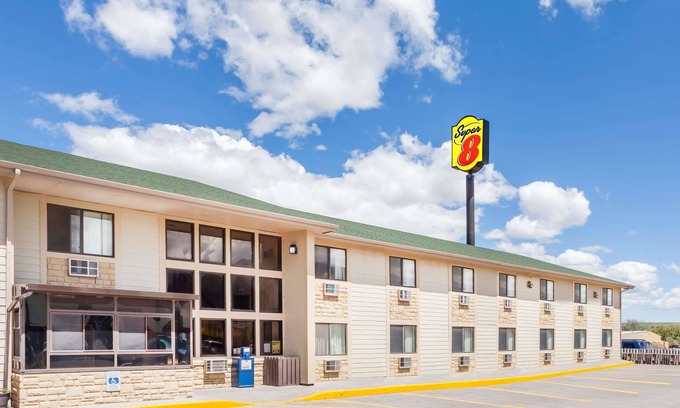 Livingston Hotel | Super 8 by Wyndham Livingston Yellowstone