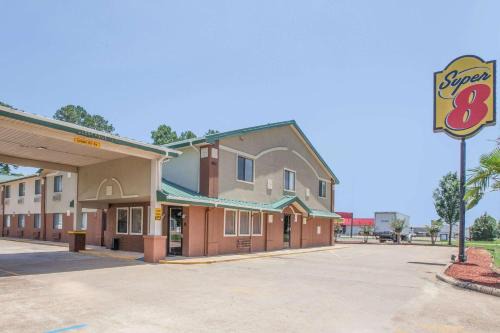 Natchitoches Hotel | Super 8 by Wyndham Natchitoches