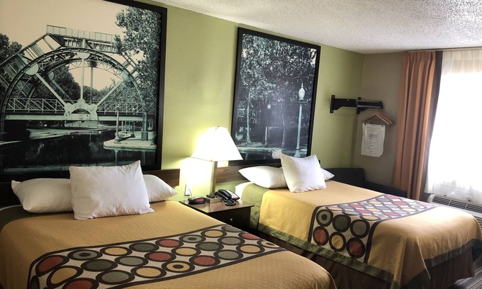 Natchitoches Hotel | Super 8 by Wyndham Natchitoches