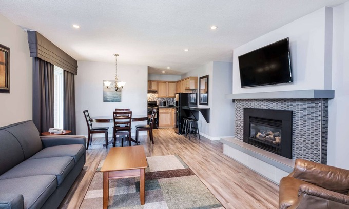 Port Elgin Hotel | Super 8 by Wyndham Port Elgin