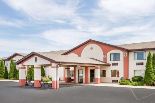 Plymouth Hotel | Super 8 by Wyndham Plymouth
