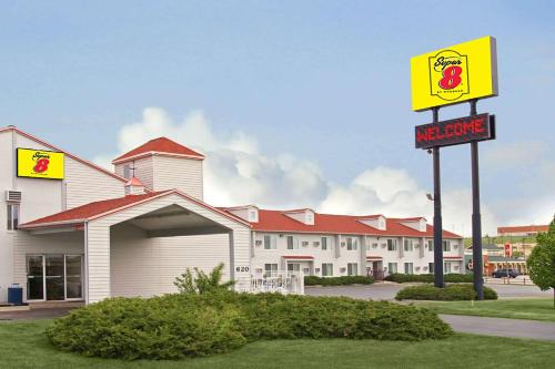Rapid City Hotel | Super 8 by Wyndham Rapid City