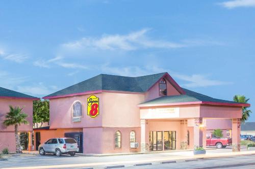 San Angelo Hotel | Super 8 by Wyndham San Angelo