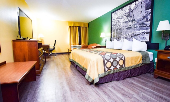 Searcy Hotel | Super 8 by Wyndham Searcy AR