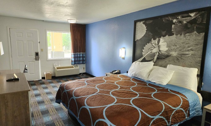 Shreveport Hotel | Super 8 by Wyndham Shreveport