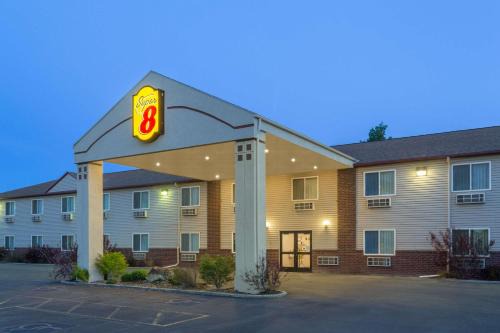Blackfoot Hotel | Super 8 by Wyndham Super 8 Blackfoot