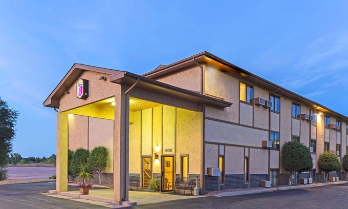 Cimarron Hills Hotel | Super 8 by Wyndham Colorado Springs Peterson Space Force