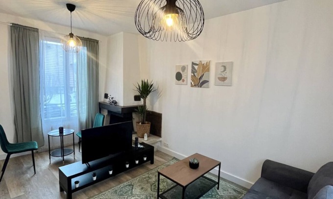 Gagny House | Super Appartement Chaleureux à 30 min de Paris