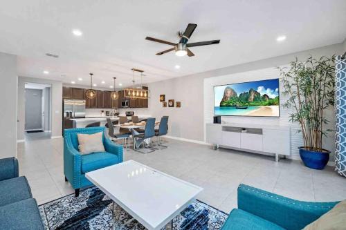 Kissimmee House | SUPER BOHO CHIC Stylish Blend NEAR Disney