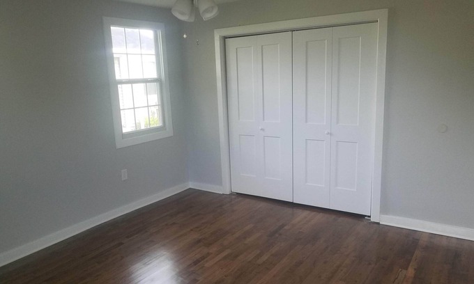 Jefferson House | SUPER BOWL SPECIAL 7.5 miles from the superdome Charming 3-bedroom 1 bath house