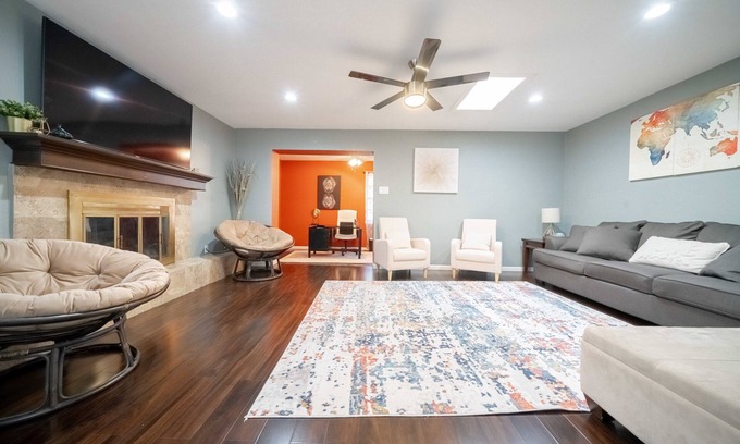 South Arlington House | Super close to entertainment Texas and 2 Stadiums Dallas Cowboys/Rangers