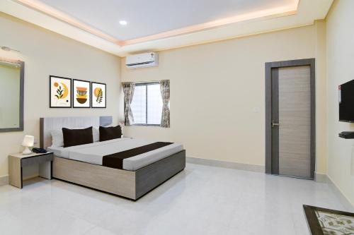Thakurpukur Hotel | Super Collection O Joka Industrial Plaza