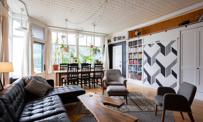 Northeast Minneapolis Arts District House | Super Cool Storefront House with Sauna!