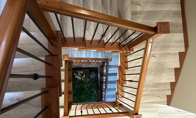 Delta House | Super Cozy 5 Bedroom Entire House in Ladner